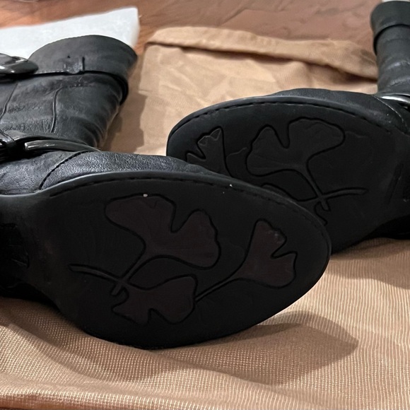 Born Black Black Leather Buckle Boots - Picture 5 of 7